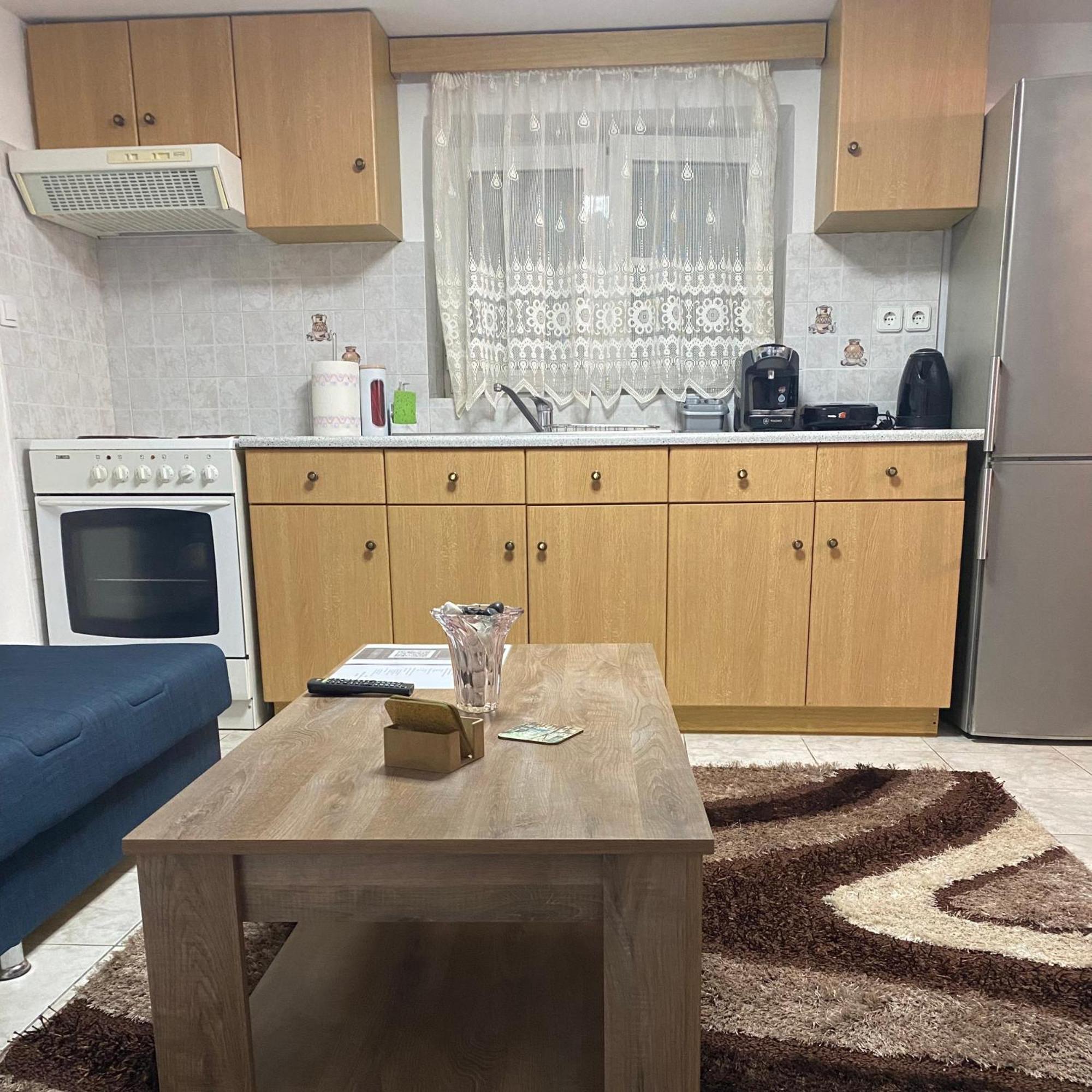 Stella'S Apartment Mytilene Ngoại thất bức ảnh